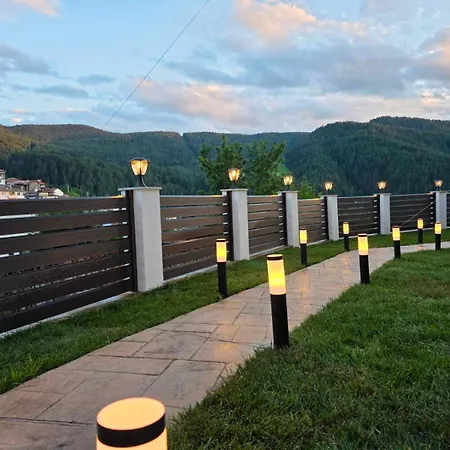 шанови Maison d'hôtes Gyovren